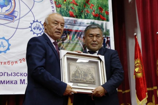 Кыргыз-Өзбек университетине 25 жыл