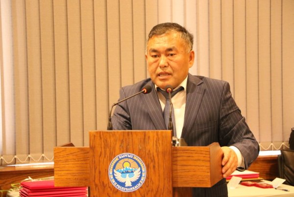 Кыргыз Республикасынын Өкмөтүнө караштуу Экономикалык кылмыштарга каршы күрөшүү мамлекеттик кызматынын кесиптик күнү белгиленди