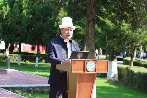 Ош шаарында Кыргыз Республикасынын Эгемендүүлүгүнүн  32 жылдыгы белгиленди